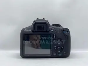 Canon 2000D 18-55 kit lens