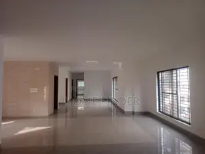 গুলশানে অফিস ব্যবহারের জন্য ৩,৬০০ বর্গফুটের অ্যাপার্টমেন্ট ভাড়া