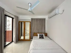 2380 Sft Luxurious New Full Furnished Flat Rent at 6th Floor South Face