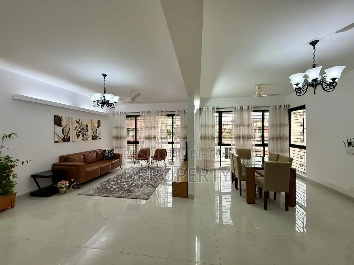 2380 Sft Luxurious New Full Furnished Flat Rent at 6th Floor South Face