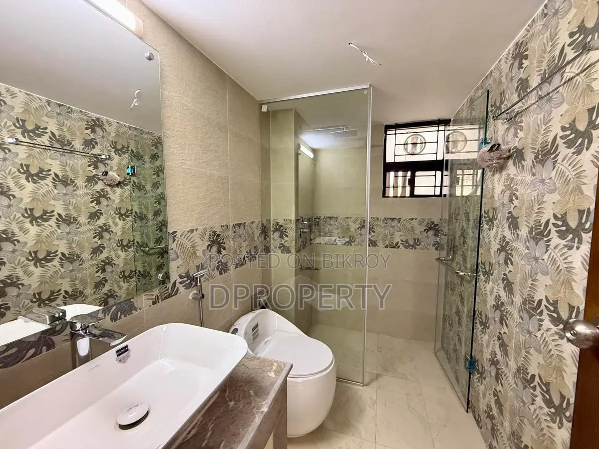 2380 Sft Luxurious New Full Furnished Flat Rent at 6th Floor South Face