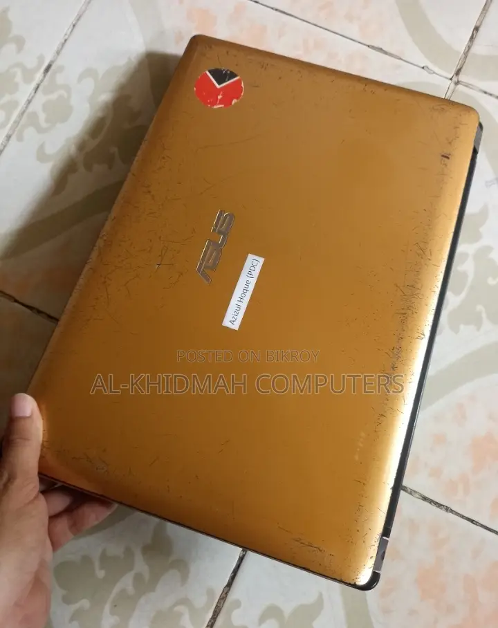 Asus Core i3 ল্যাপটপ, 4GB RAM, 500GB হার্ড ডিস্ক।
