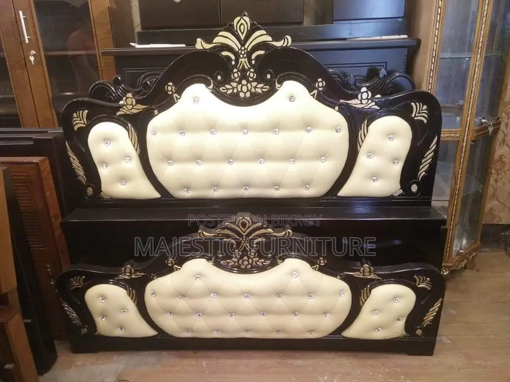 BED LEATHER 5/7 & 6/7 FEET. M # 7142