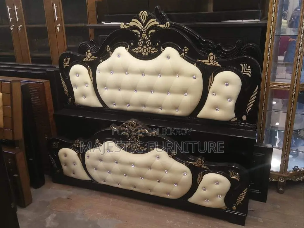 BED LEATHER 5/7 & 6/7 FEET. M # 7142