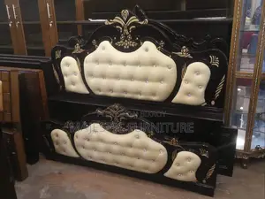 BED LEATHER 5/7 & 6/7 FEET. M # 7142