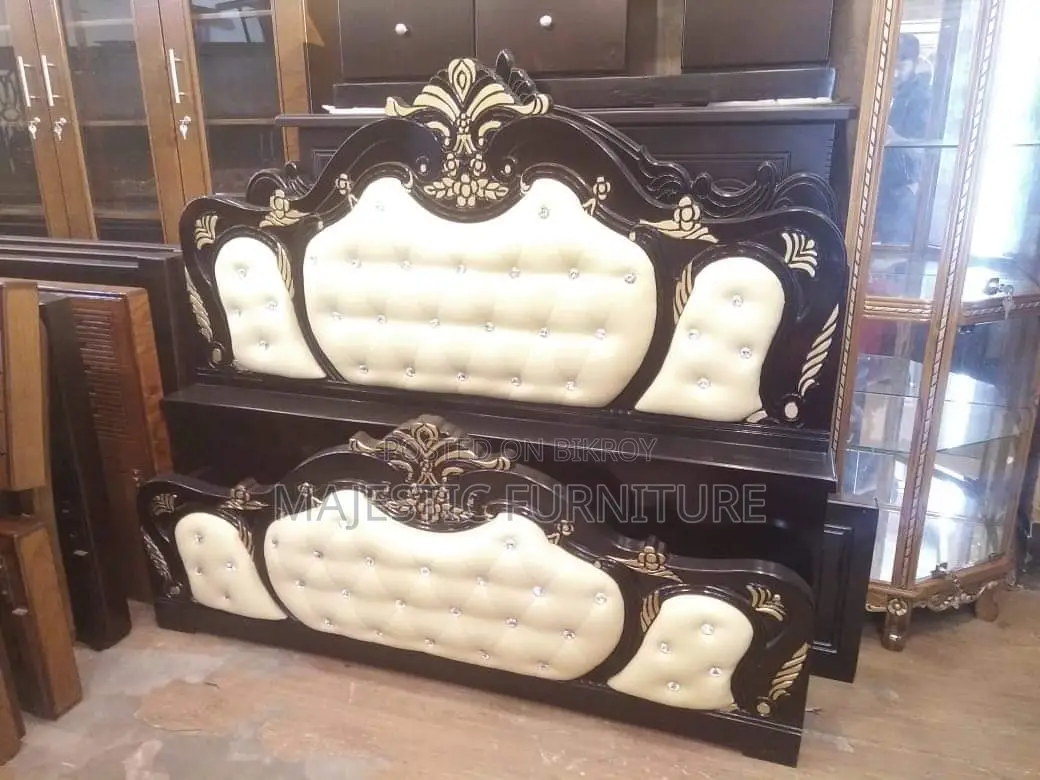 BED LEATHER 5/7 & 6/7 FEET. M # 7142