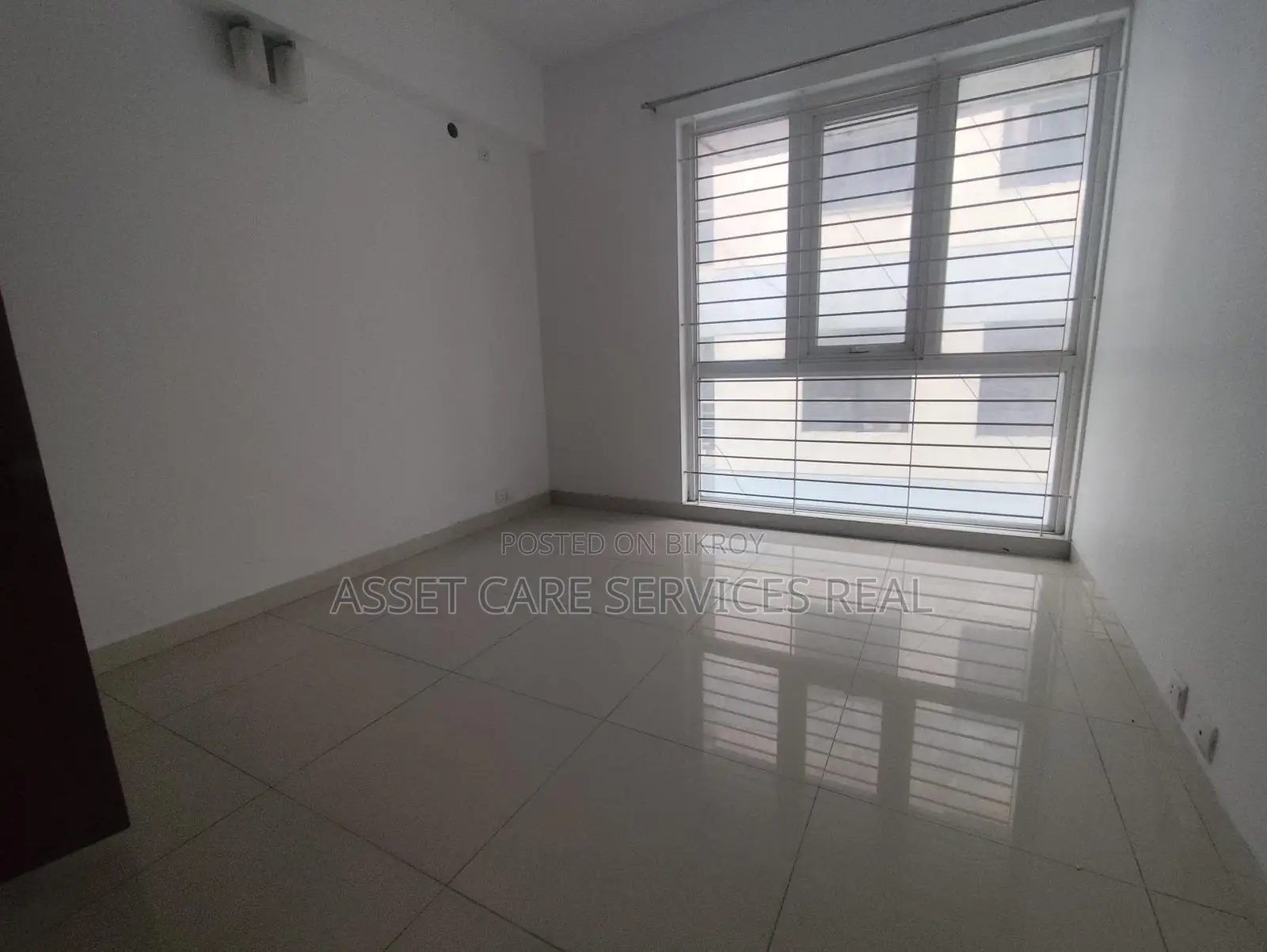3-Bed Semi-Furnished Apartment for Rent in Baridhara Diplomatic Zone