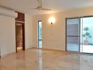 Excellent Semi-Furnished Apartment: Rent @ Gulshan