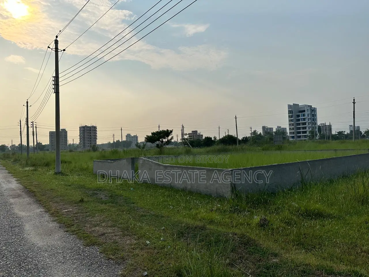 সেক্টর ১৫ডি দক্ষিণমুখী প্লট বিক্রয়