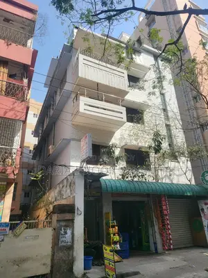 মোহাম্মদপুর ইকবাল রোডে সাড়ে সাত কাঠা জমিতে বাড়ি বিক্রি