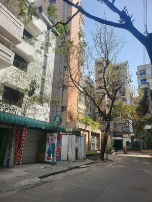 মোহাম্মদপুর ইকবাল রোডে সাড়ে সাত কাঠা জমিতে বাড়ি বিক্রি