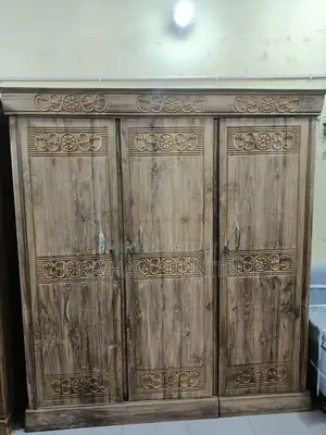 Exquisite Design Teak Wood Almirah