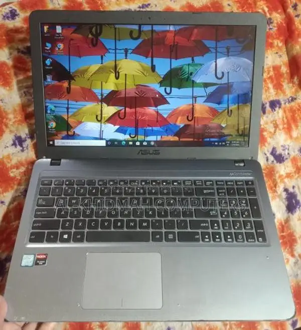 Asus Core i3 7th Gen Laptop, 500gb, 4gb, (কুরিয়ারেও দেয়া হয়)