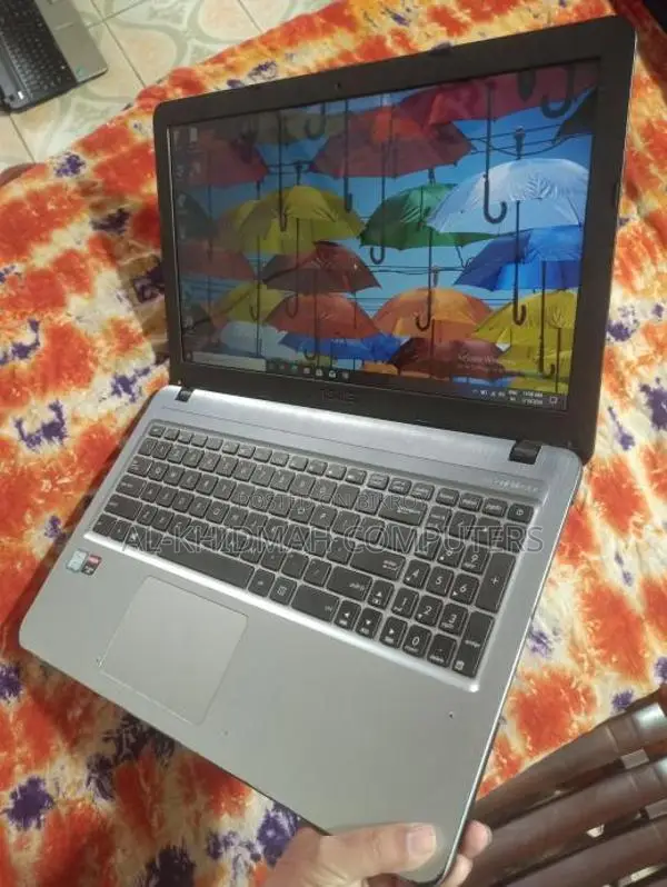 Asus Core i3 7th Gen Laptop, 500gb, 4gb, (কুরিয়ারেও দেয়া হয়)