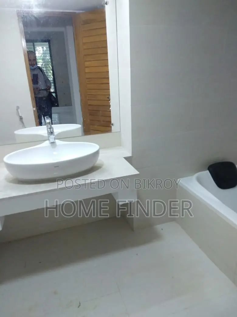 3100 Sqft Apartment For Rent in Gulshan