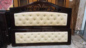 New Bed 5/7 & 6/7 Feet Leather M # 412