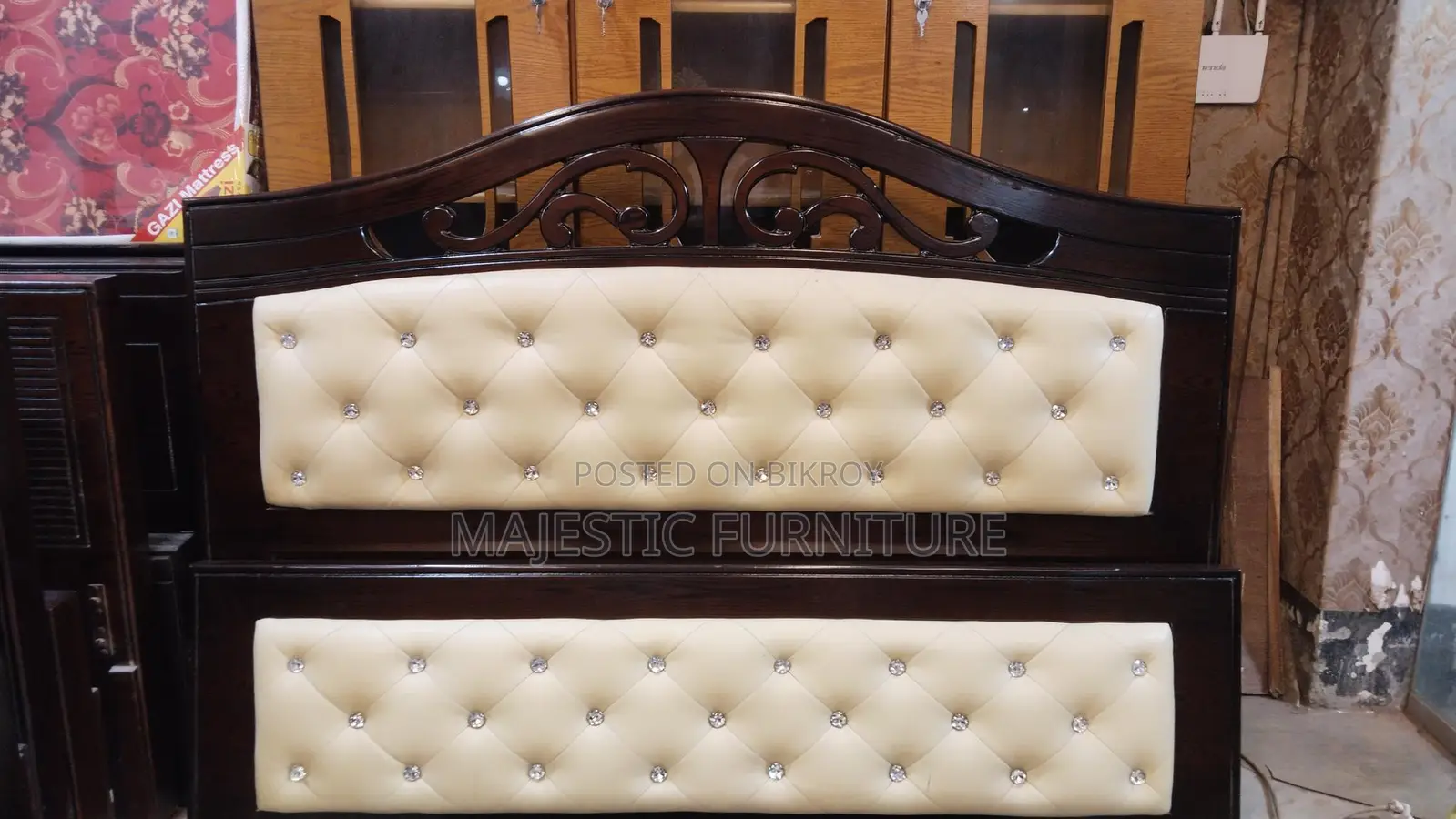New Bed 5/7 & 6/7 Feet Leather M # 412