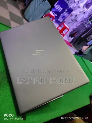 HP Zbook core i7 8gen: 256ssd+8gb ram........
