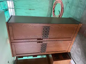 ভিনিয়ার কাঠের আলমারি AL42F