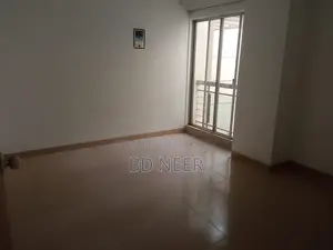 বনানী উত্তরে সুন্দর ৩ বেডরুমের আনফার্নিশড অ্যাপার্টমেন্ট ভাড়া