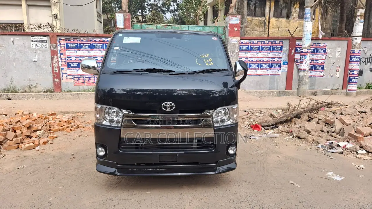 Toyota Hiace Super GL Dark Prime 2020