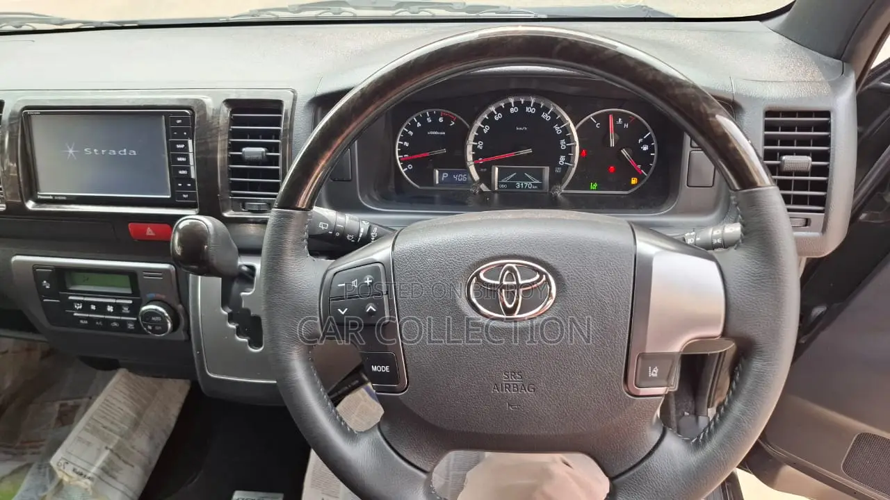 Toyota Hiace Super GL Dark Prime 2020