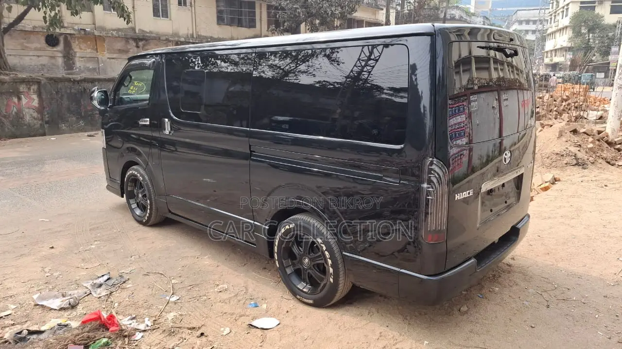 Toyota Hiace Super GL Dark Prime 2020