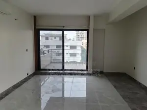 গুলশান ২-এ জিম ও সুইমিং পুল সুবিধাসহ সেমি-ফার্নিশড অ্যাপার্টমেন্ট ভাড়ার জন্য