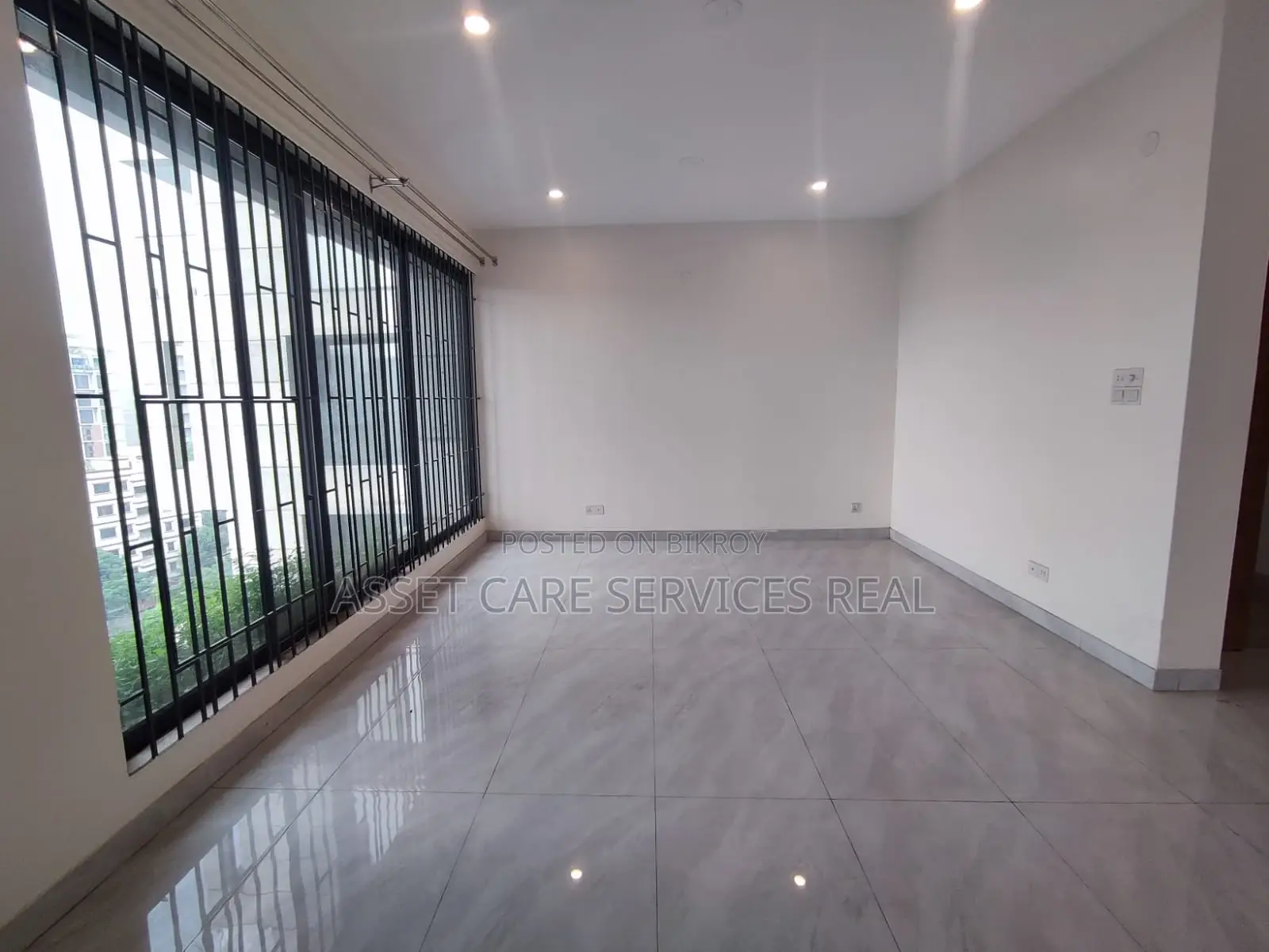 Gym-Pool Facilities New 4-Bed Un-Furnished Apartment for Rent in North Gulshan