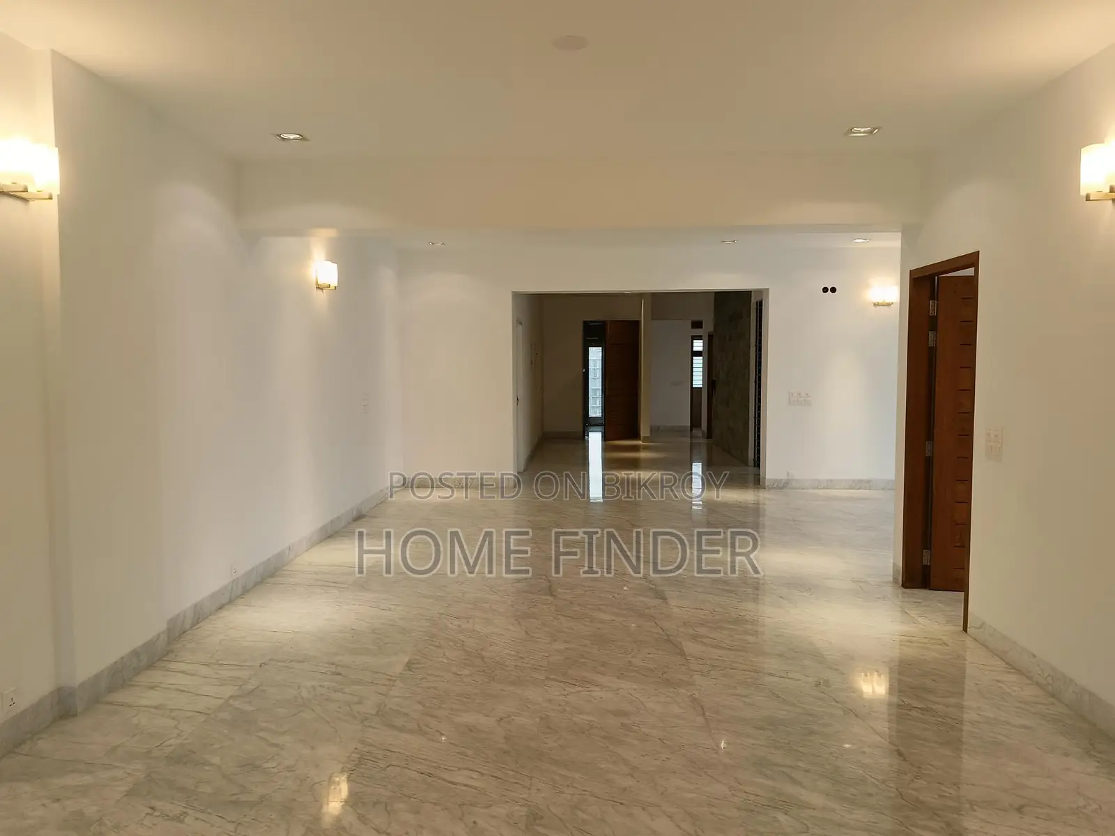 4500 SqFt (4Bed-2Parking) Swimming Pool Gym Facilities Flat Rent GULSHAN
