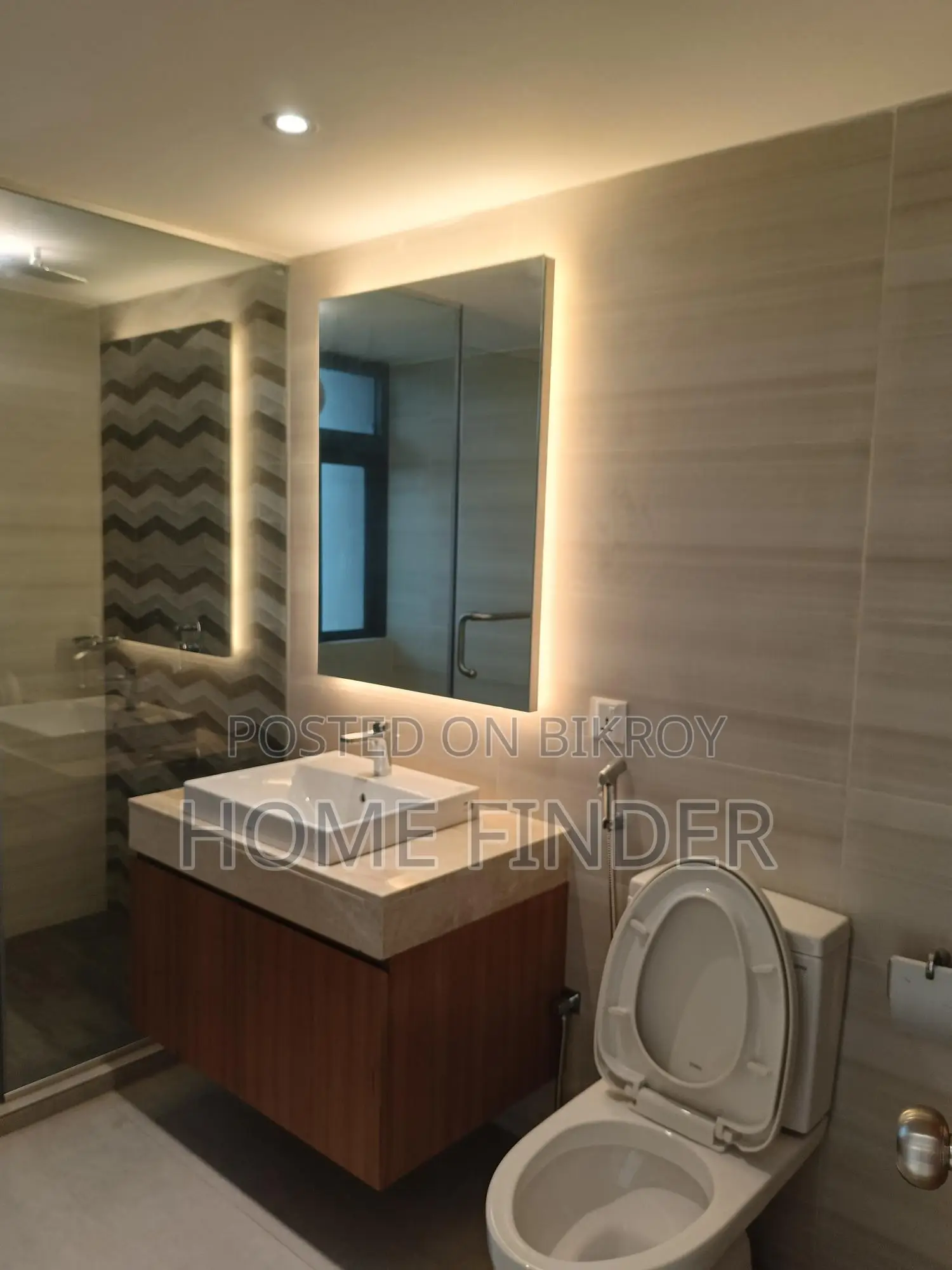 4500 SqFt (4Bed-2Parking) Swimming Pool Gym Facilities Flat Rent GULSHAN