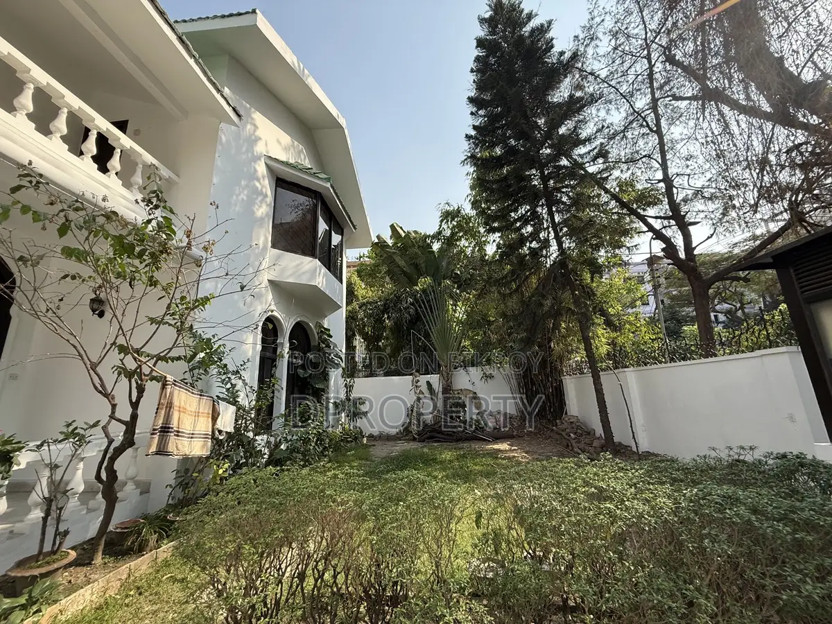 5-bedroom House in Gulshan for Rent