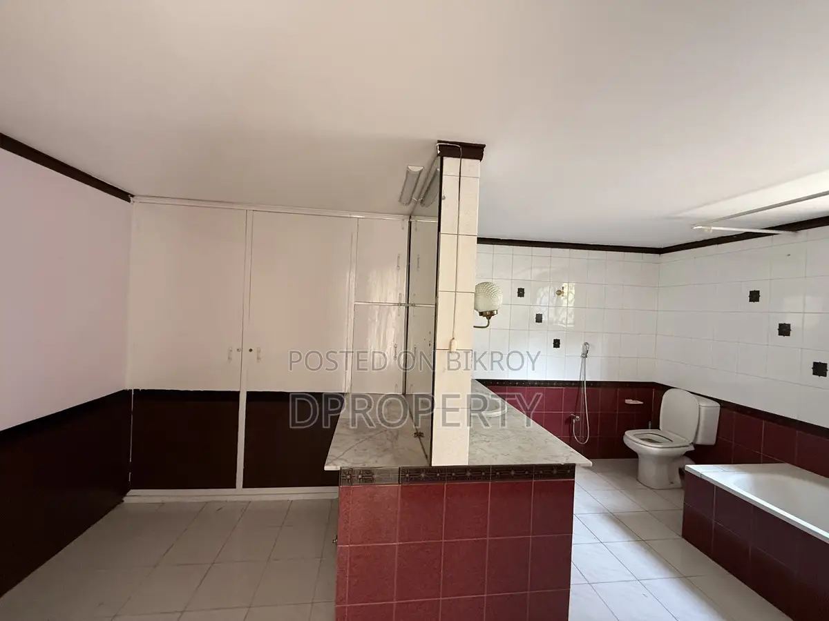 5-bedroom House in Gulshan for Rent