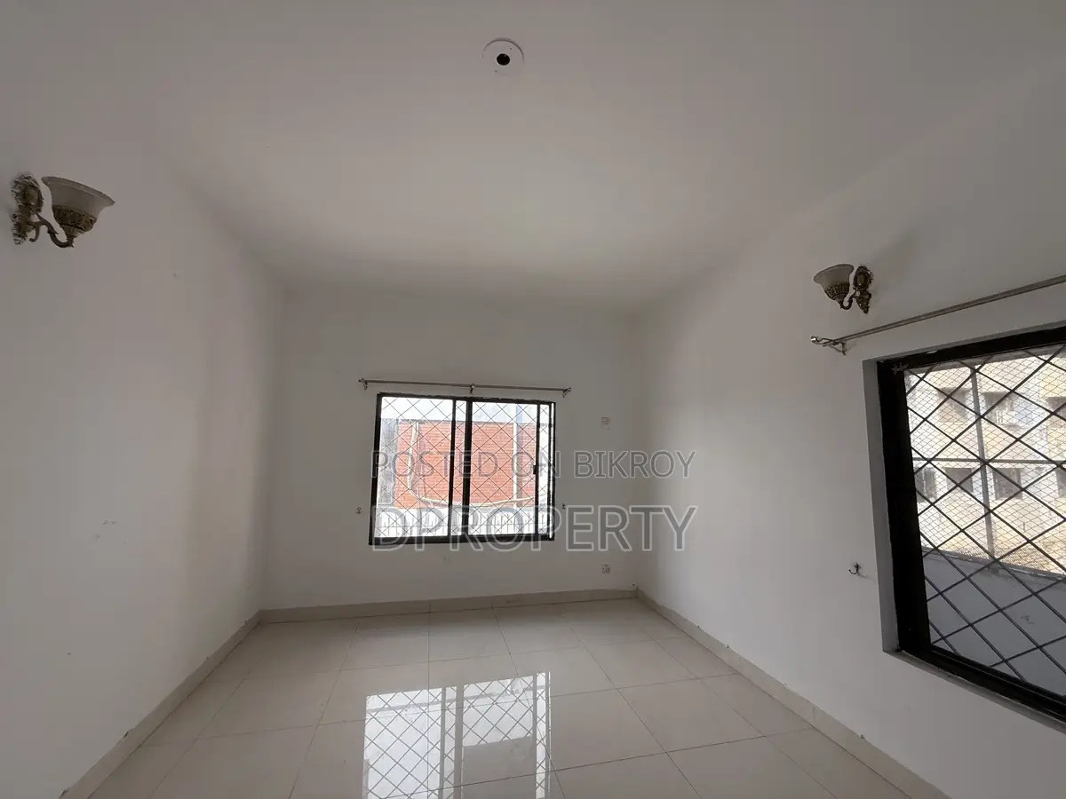 5-bedroom House in Gulshan for Rent