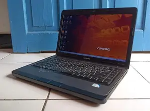 HP ডুয়াল কোর ল্যাপটপ, ৪জিবি র‍্যাম, ১৪" ডিসপ্লে।