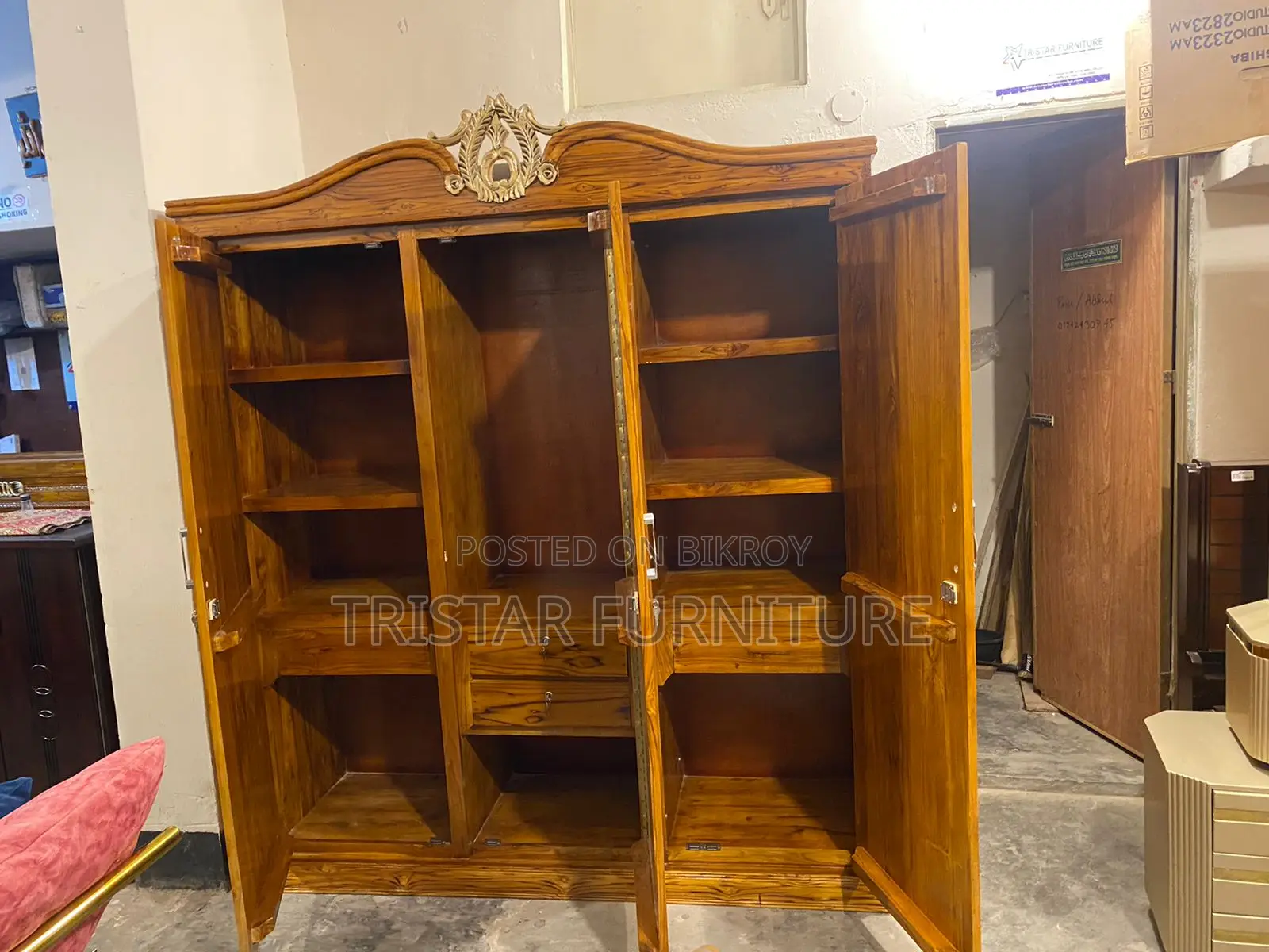 New Design Teak Wood 3-Door Almirah
