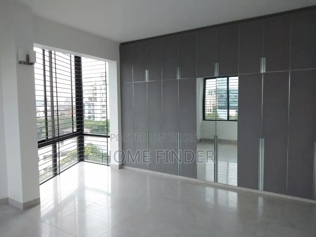 Exclusive Gym-Pool Apartment for Rent in Gulshan, Dhaka