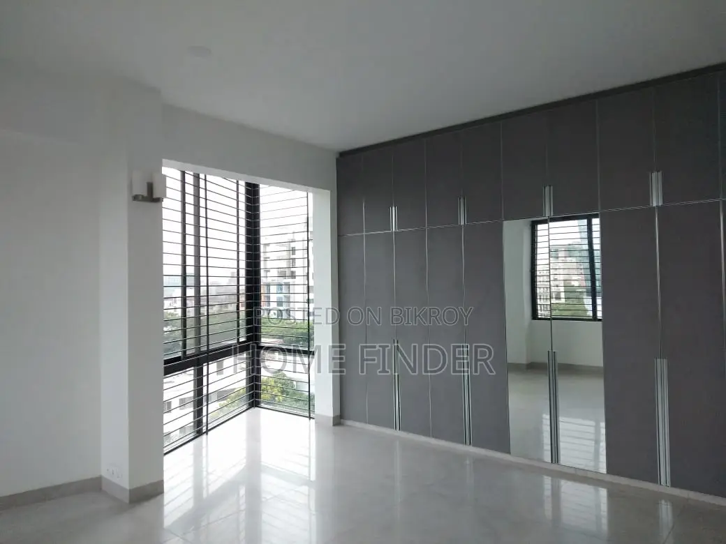 Exclusive Gym-Pool Apartment for Rent in Gulshan, Dhaka