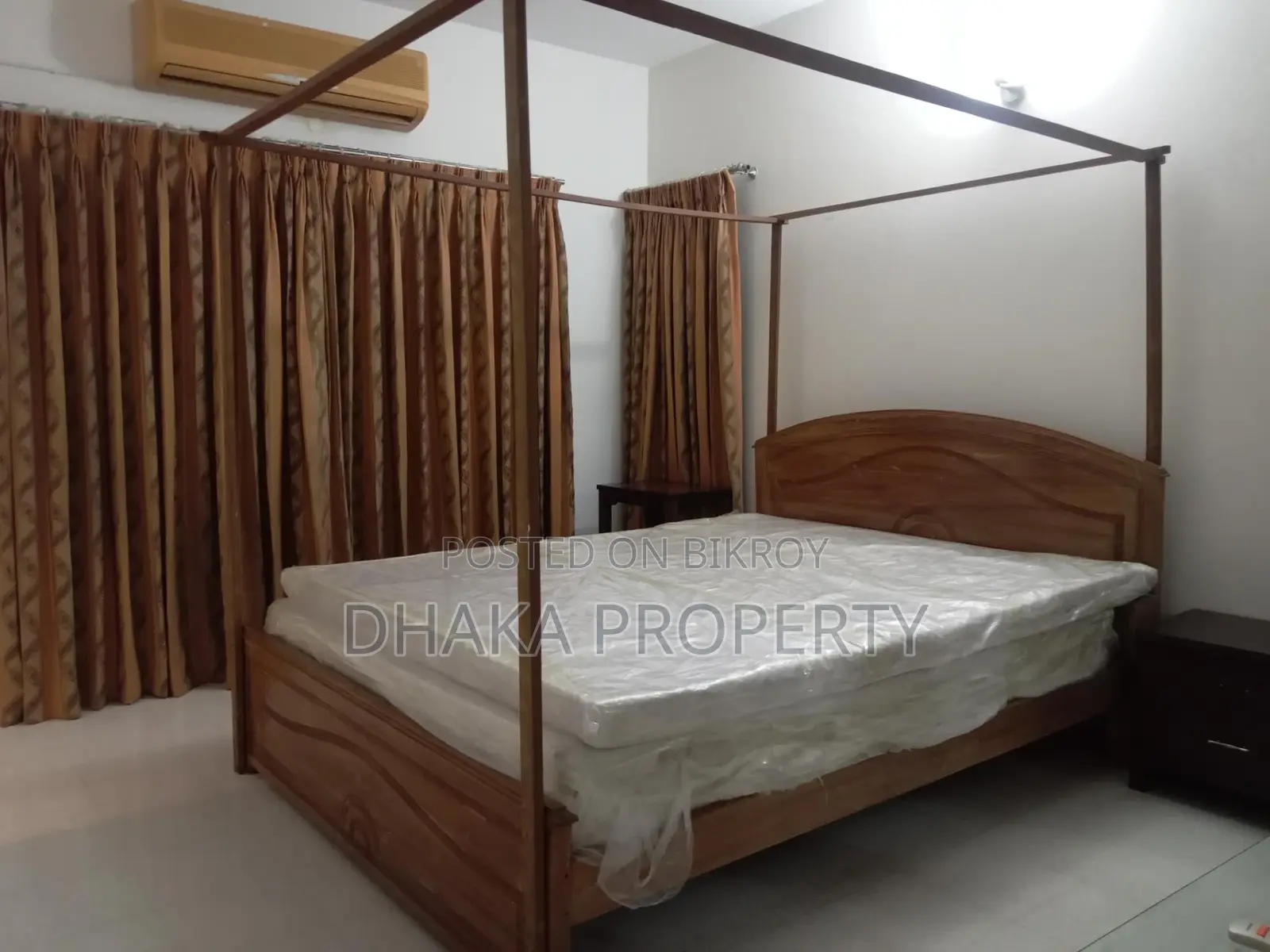 Full-Furnished 3200-Sqft 4 Bedrooms Apartment Rent in Baridhara