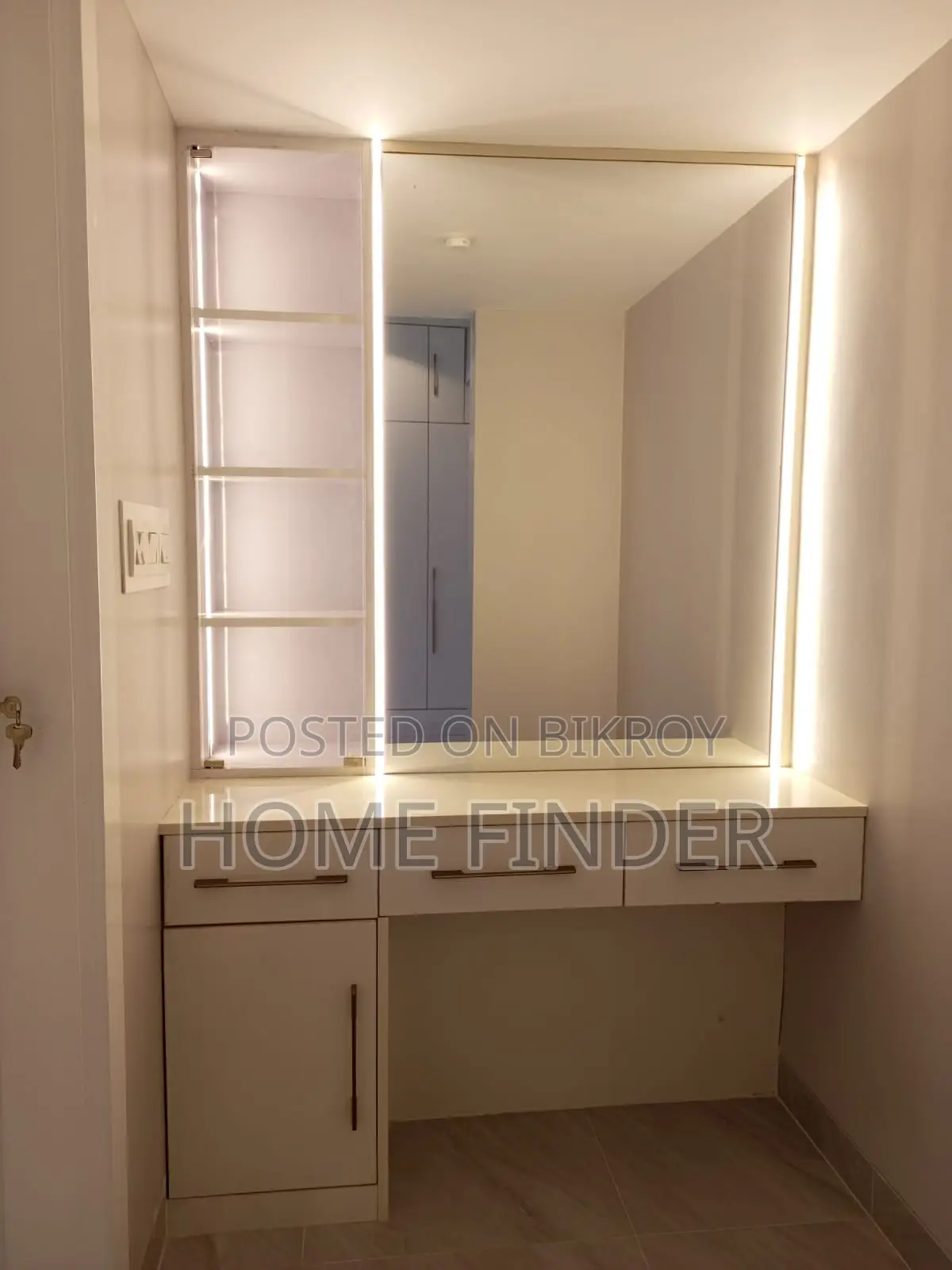 Luxurious Well Decorated (gym+pool) Flat Rent in Gulshan 2