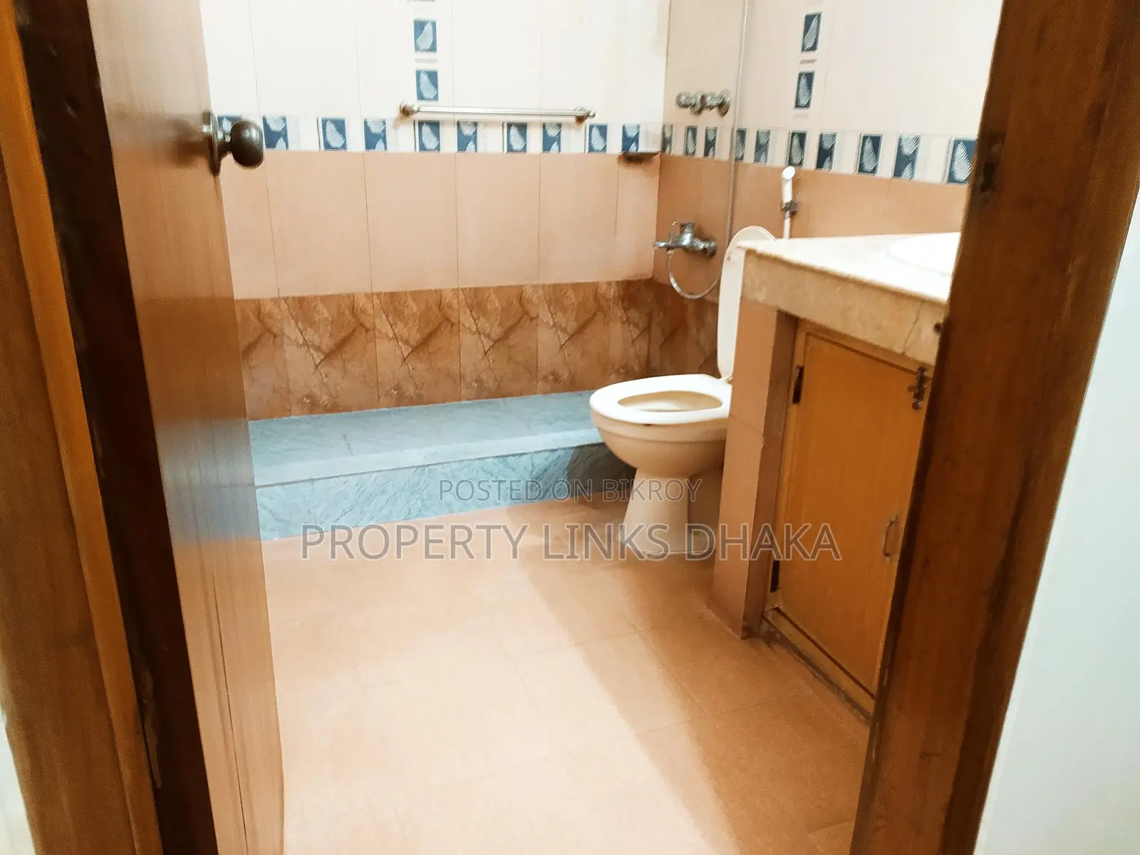 Unfurnished Flat For Rent In Gulshan