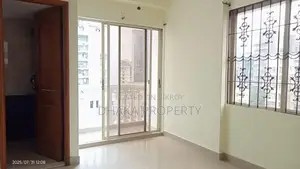 গুলশান ২ উত্তরে ৩ বেড ২৮০০ বর্গফুটের ২ পার্কিং সহ অ্যাপার্টমেন্ট ভাড়া হবে
