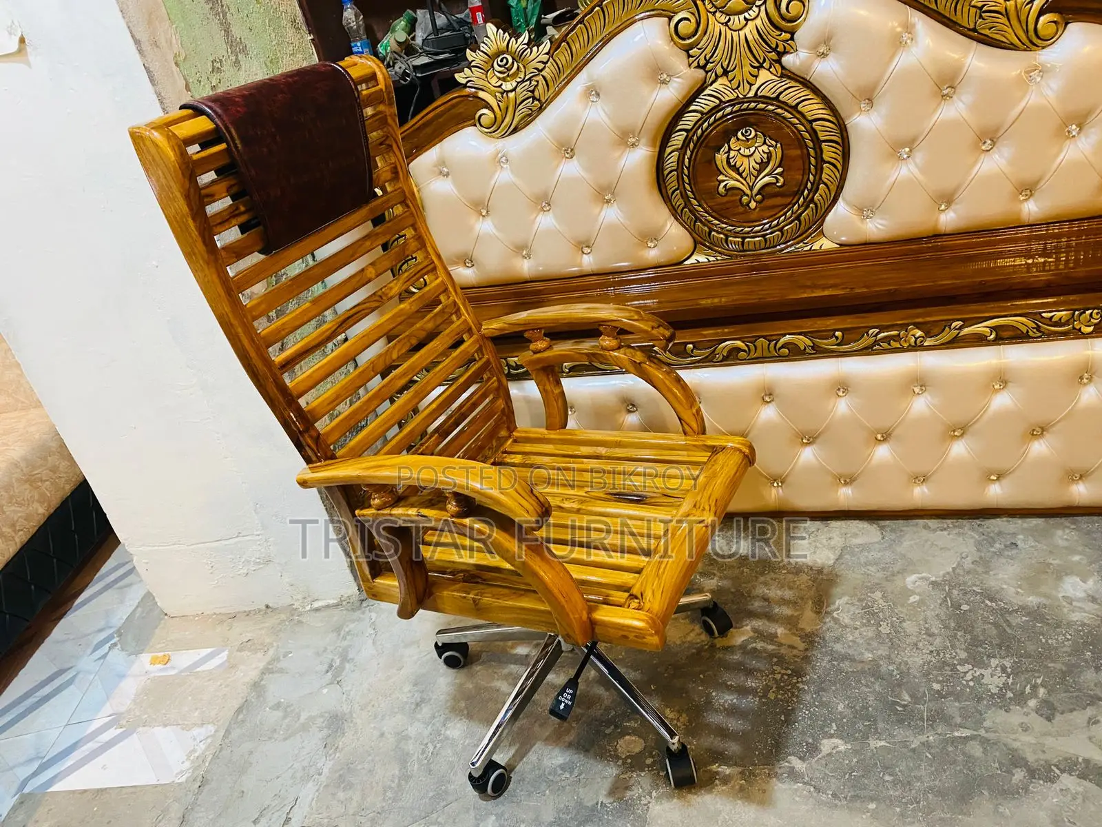 Wooden Swivel Chair