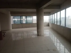 ভাড়ার জন্য ৩২০০ বর্গফুটের সম্পূর্ণ কমার্শিয়াল ওপেন স্পেস