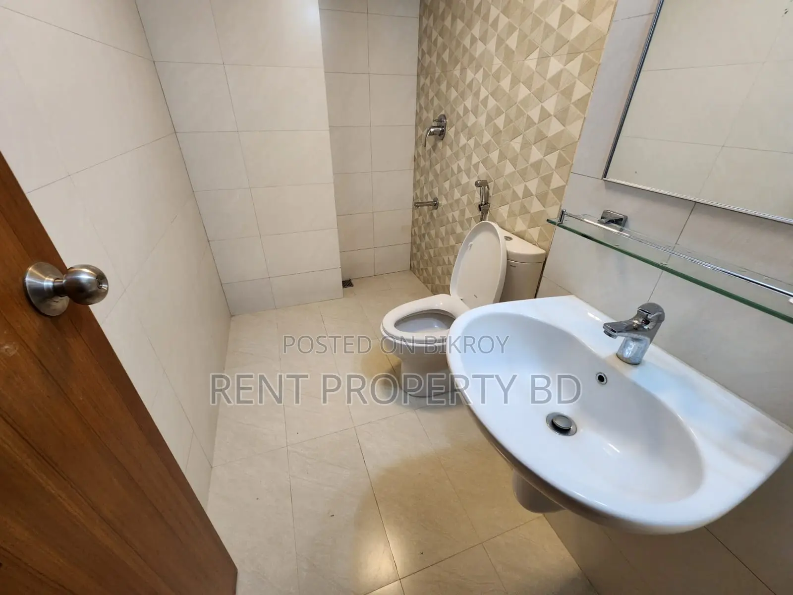 Luxurious Full Furnished Flat For Rent In Gulshan