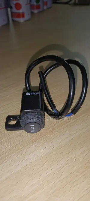 Domino 3 cable Switch.