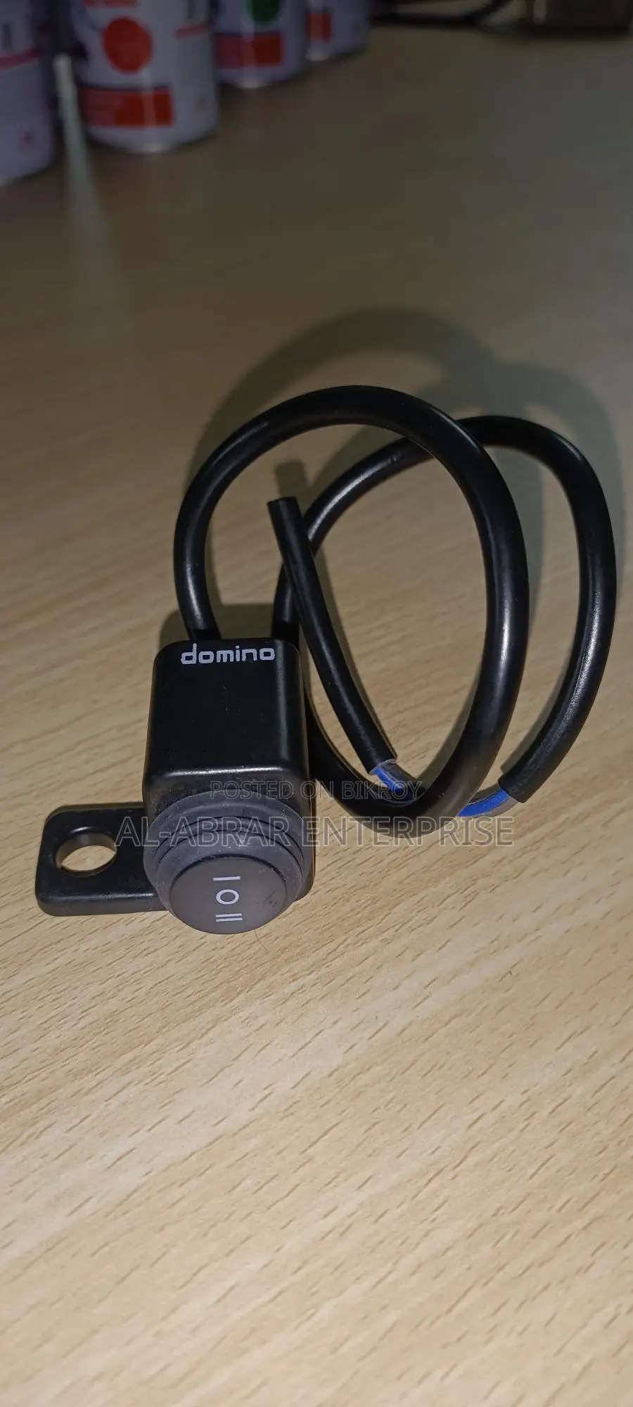 Domino 3 cable Switch.