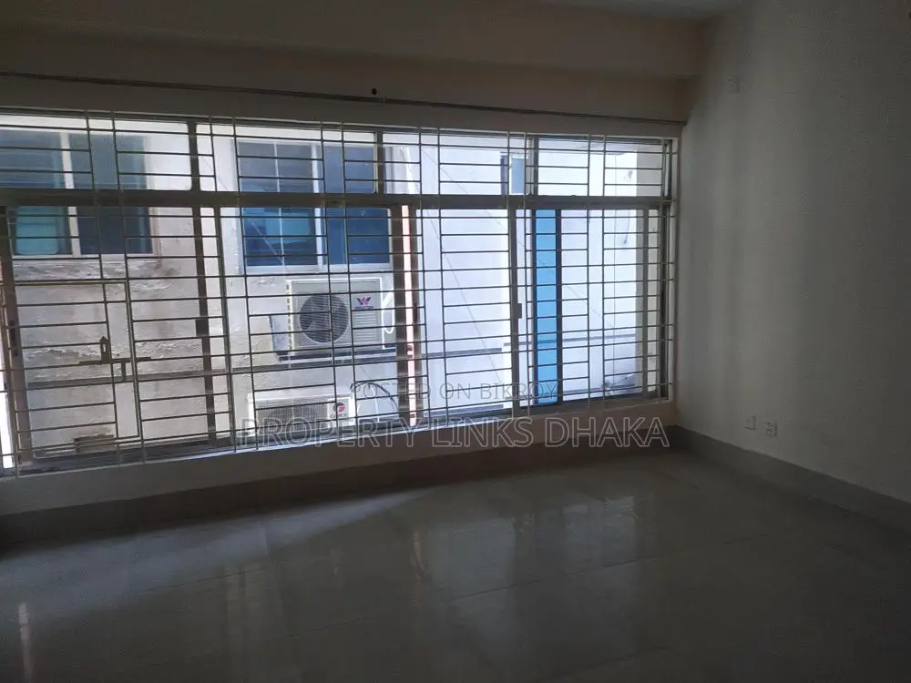 Unfurnished flat for Rent in Gulshan