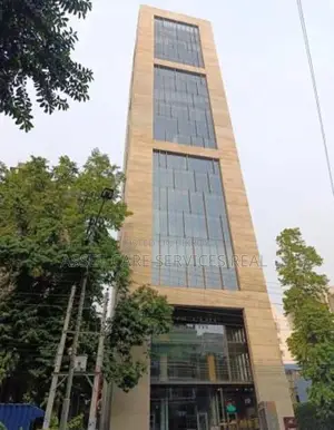 গুলশান এভিনিউতে ভাড়ার জন্য ব্র্যান্ড নিউ কমার্শিয়াল স্পেস