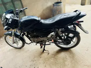 Bajaj Pulsar 150 2010